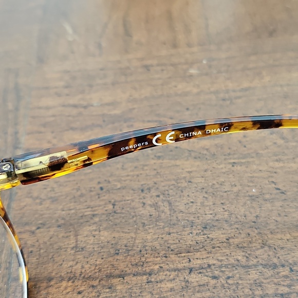 Peepers Kennedy +2.00 Readers - Picture 5 of 7